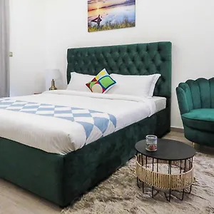 Guest house Oyo 860 Studio Apartment, Maya Tower 4, Jumeirah Village Triangle 