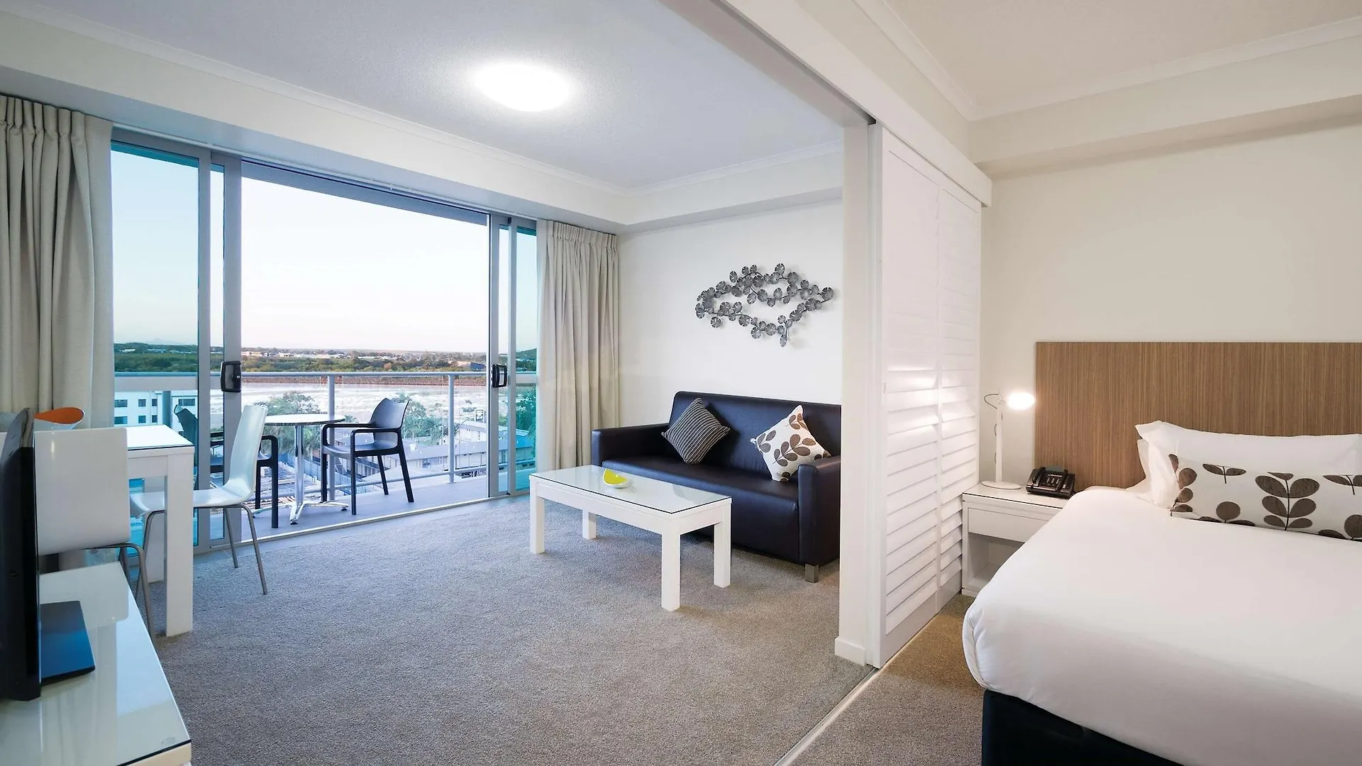 Oaks Mackay Rivermarque Hotel 4*,  Australia